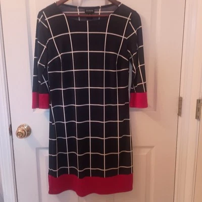 Vestido camiseta feminino En Focus Stadio vermelho marinho tamanho 6  - Imagem 1 de 4