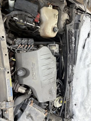 Engine Fuse Box BUICK LESABRE 00 01 02 03 04 05 Foto 1 de 3