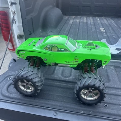 Traxxas 4911 Original Wheelbase HPI Charger 4 T-Maxx .15/2.5/3.3(4909&4910 only) - Image 1 of 4