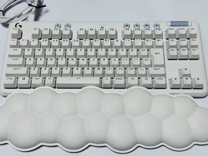 Logitech G G713LN White Red switch Gaming Keyboard Used - Picture 1 of 5