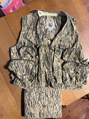 M2D Made 2 Deceive Turkey Vest Grass Camo Seat Pad Back Pad Clean Game Pouch 2XL - Image 1 of 4