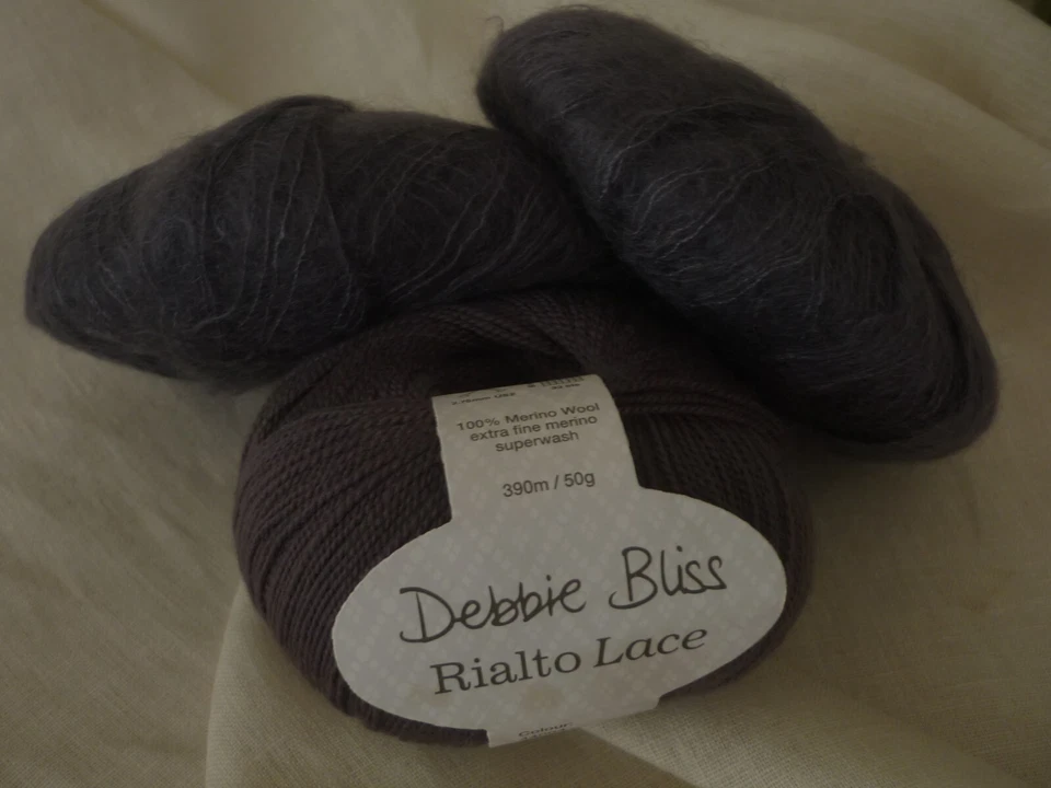 Debbie Bliss RIALTO LACE 004 Charcoal  🧶 2x ANGEL Fb. 003 Charcoal 🐛 100g (17) - Bild 1 von 4