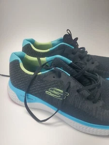 Skechers Womens Ultra Light Weight Sneaker Sz 10 Black & Blue Walking - Picture 1 of 9