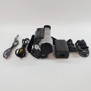 Broken Sony Handycam Vision Hi8 8mm Video Camcorder CCD-TRV608 - Picture 1 of 9
