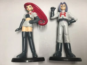 Vintage Team Rocket Jesse & James (Musashi & Kojirō) Figuren mit Ständer 1998 Tomy - Bild 1 von 4