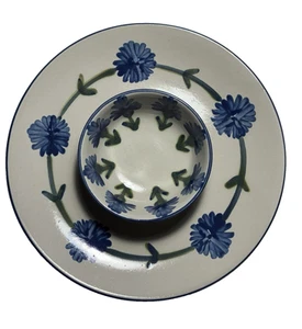 Louisville Stoneware Made In Kentucky Pottery Bachelor Button Chip/Dip Dish - Picture 1 of 14