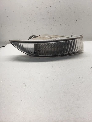 Passenger Corner/Park Light Fog-driving Bumper Mounted Fits 03-04 AVALON 1431752 - Image 1 of 4