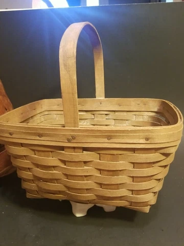 1997 Longaberger Handwoven Single handle Basket vintage 11" spring stained Cover