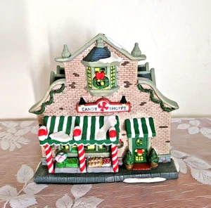 Mervyn's 2006 Village Square CANDY SHOPPE beleuchtetes Weihnachtsdorf ohne Kordel - Bild 1 von 12