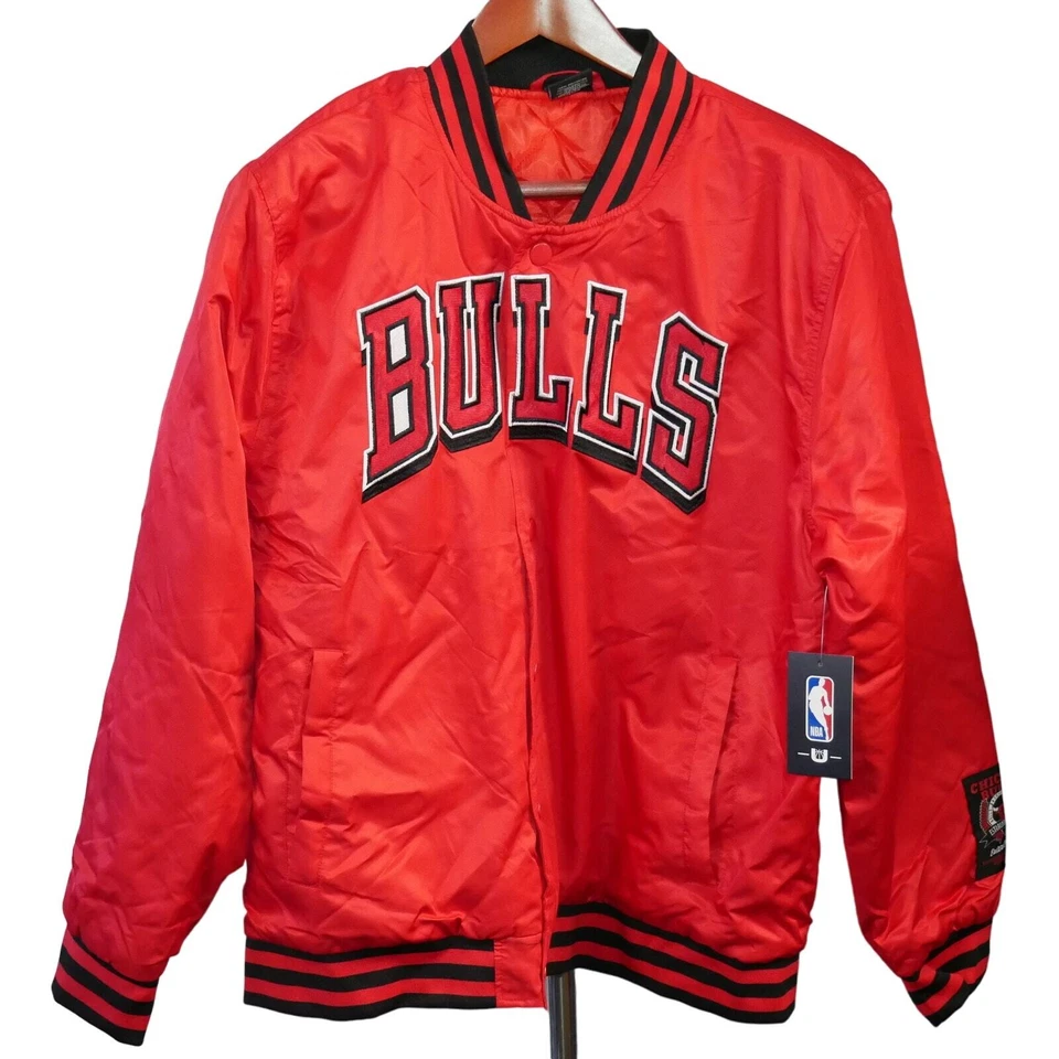 Chicago Bulls Jacket Mens Large Red Satin NBA Basketball UNK Snap Button Bomber