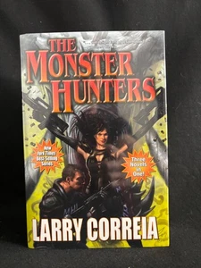 NEW* MONSTER HUNTERS by Larry Correia 1st/1st HARDCOVER 3 in 1 Omnibus OOP - Imagen 1 de 11