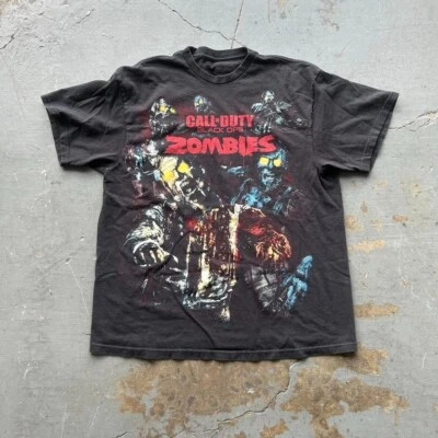 Camisa estilo clássico cor preta manga curta Call of Duty Black Ops Zombies - Imagem 1 de 2