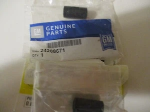 2 x  Buick Cadillac Chevy OEM 9T60 Auto Transmission Seals GM 24288671 - Picture 1 of 1