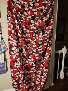 Disney Mickey Mouse Twin fitted sheet Vintage Red Black White - Picture 1 of 4