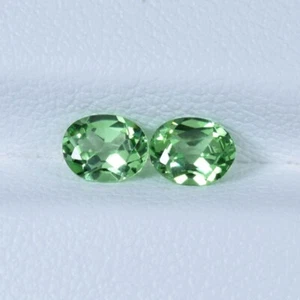 0.79 ct BEST GRADE MINT GREEN / NATURAL TSAVORITE GREEN GARNET - Oval Pair Video - Picture 1 of 2