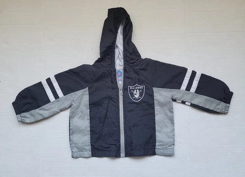 Vintage Las Vegas/ Oakland Raiders NFL Windbreaker / Jacket Embroidered - 2T Cover