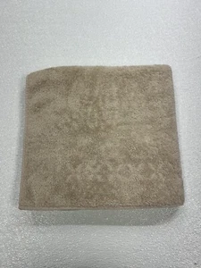 YVES DELORME Nature Organic Solid Color Malt  Cotton Towel Preowned - Picture 1 of 5