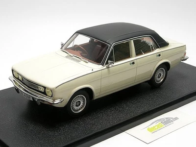 Morris Marina Saloon 1976 creme/black 1/18 Cult Scale Models RARE! - Image 1 of 4