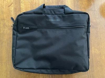 Bolsa de mensajero de equipaje Mercury 11"Hx15"Wx2,75"D negra Foto 1 de 4