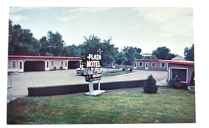 North Platte Nebraska NE Plaza Motel Exterior View Sign Garage Auto Postcard - Picture 1 of 11
