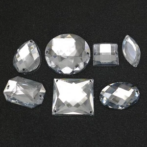 35 cuentas surtidas de diamantes de imitación de costura grandes de acrílico con respaldo plano transparente - Imagen 1 de 6