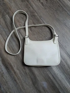 RARA borsa vintage bianca Coach mini hippie 9142 USA vintage con patta a tracolla - Foto 1 di 10