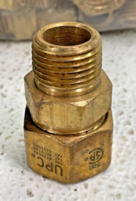 1/2" Tube x 1/2" Male Adapter Brass Compression Fitting  *Lot of 10* - Image 1 of 4