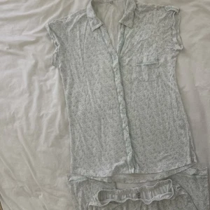 B. Up Women’s S/P P Crop Pajama Set - Picture 1 of 2