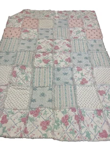Handarbeit Stoffdecke Flanell Cottagecore 34x47 Patchwork rosa blau Blumen Shabby - Bild 1 von 24