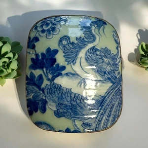 Caja china vintage de porcelana y metal de 6,5” X 5,5” X 2” con motivo floral de pájaro Fénix - Imagen 1 de 11