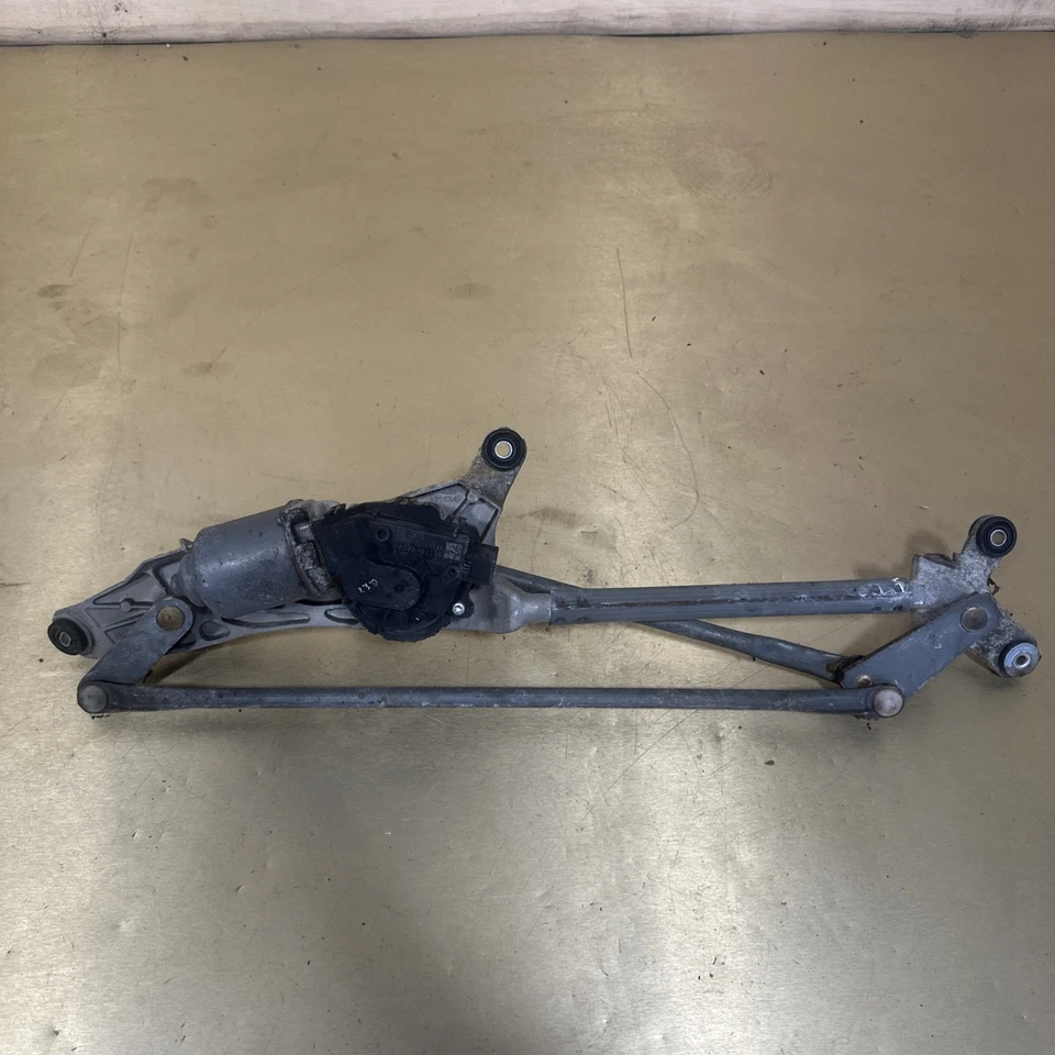 Motor limpiaparabrisas delantero Toyota Camry 2007-2011 OEM Foto 1 de 4