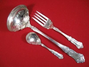 Wallace 1835 Cardinal Pattern Ladle Fork Spoon Serving Pieces Silverplate - Picture 1 of 19