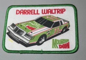 Parche de rocío de montaña Darrell Waltrip #11 vintage de NASCAR - Imagen 1 de 2