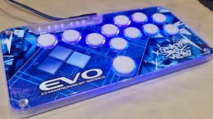 EVO 2023 Snack Box Micro Lever less Arcade Stick Controller Limited Model Mint - Bild 1 von 9