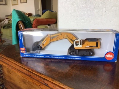 Liebherr 974 Siku Scala 1:87 - Immagine 1 di 3