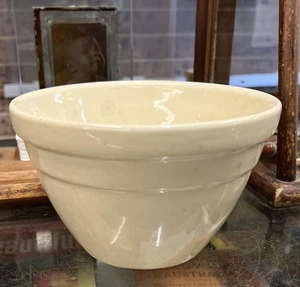 Hoffman Australia Mixing Bowl Cream 165mm Diameter - Picture 1 of 7