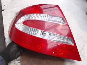 RÜCKLICHT LINKS Mercedes-Benz CLK (C209) 2003 A2098200104 - Bild 1 von 2