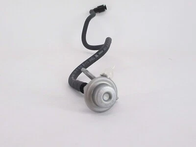 NISSAN GENUINE INFINITI Fuel Damper Right Side G37 FX35 EX35 Q50 22675-JK20B Foto 1 de 3