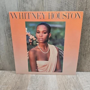 Whitney Houston - Self Titled Debut Vinyl LP Record. Arista AL8-8212 - Imagen 1 de 5
