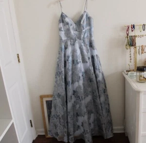 Eliza J Women's Formal Prom Dress Size 6 Blue Floral Sleeveless Evening Gown - Picture 1 of 5