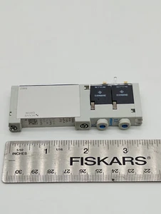 Festo VUVG-B10-T32C-AZT-F-1T1L  Solenoid Valve - Picture 1 of 5