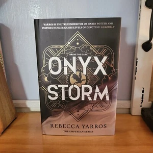 Onyx Storm by Rebecca Yarros Special Fairyloot Edition - Imagen 1 de 16