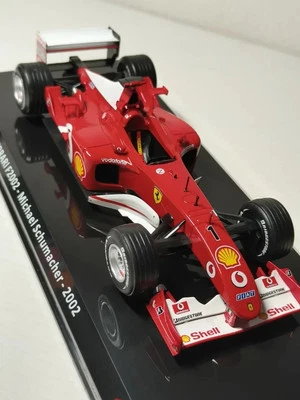 1:24 Ferrari F2002 - Michael Schumacher 2002 + Magazine - Immagine 1 di 4