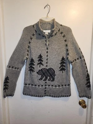 Mandal Bay Quarter拉链开衫小号灰色带熊/树户外  — 第 1/4 张图片