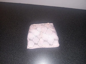 Rainbow High - Deluxe Fashion Closet - Pink and Silver Denim Skirt (Skirt Only) - Picture 1 of 2