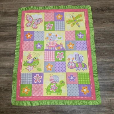 Bugsy's Dreamland Hand Sewn Baby Blanket Quilt Ribbed Satin Green Trim 35x44 - Image 1 of 4