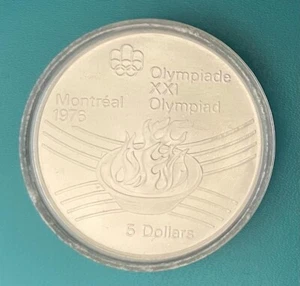 1976 Montreal Olympiad Canada 5 Dollar 0.925 Silver Coin - Olympic Flame / UNC - Picture 1 of 2