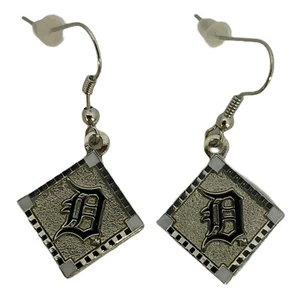 MLB Detroit Tigers Earrings - Picture 1 of 1