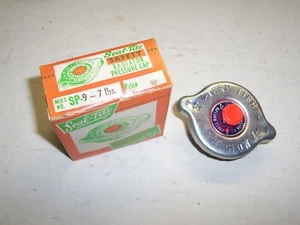 Tapa de radiador NORS - 7# - AMC, Buick, Chevy, Olds, Pontiac, Mopar y otros - Imagen 1 de 3