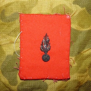 FRANCE French Army NCO Sleeve or Collar Patch Ecusson Artillery Branch - Picture 1 of 2